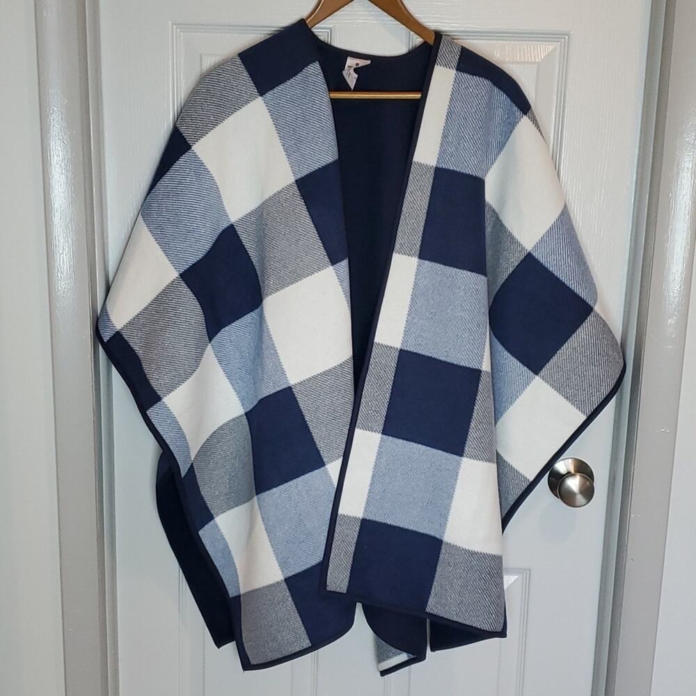 Woolrich Reversible Blue White Blanket Wrap OS